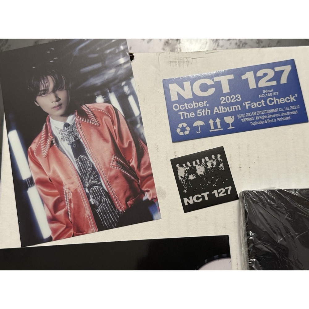 NCT 127 "Fact Check" 5th Album (Exhibit Ver.)‎ – NO PHOTOCARD – Opened - Picture 12 of 13